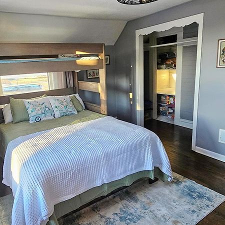 1908 Modern Farmhouse On Large Private Treed Lot 쇼니 외부 사진