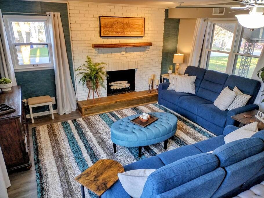 1908 Modern Farmhouse On Large Private Treed Lot 쇼니 외부 사진