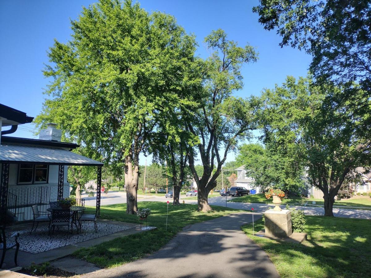 1908 Modern Farmhouse On Large Private Treed Lot 쇼니 외부 사진